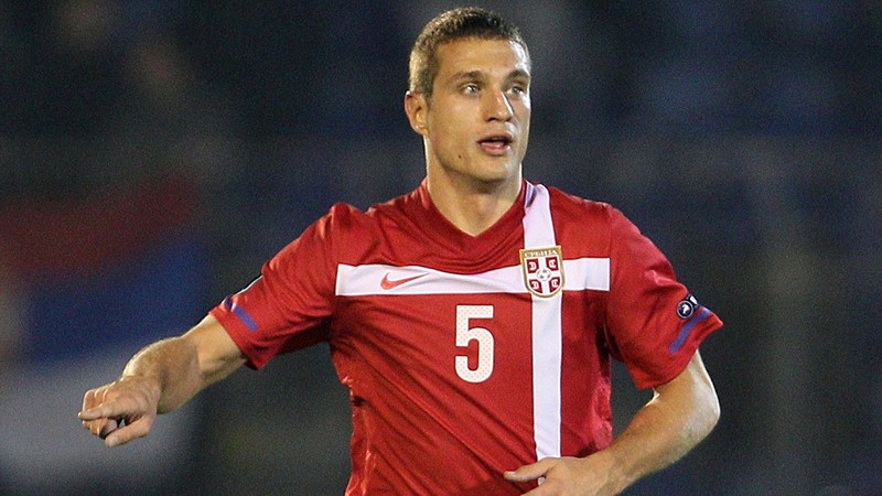 Vidic là một huyền thoại của bóng đá Serbia Vidic là một huyền thoại của bóng đá Serbia