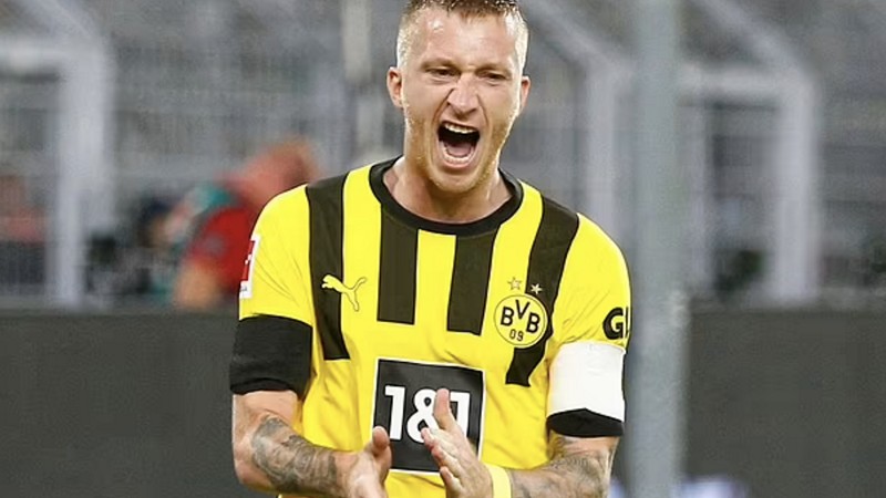 Marco Reus là một biểu tượng cho sự trung thành tại Dortmund Marco Reus là một biểu tượng cho sự trung thành tại Dortmund